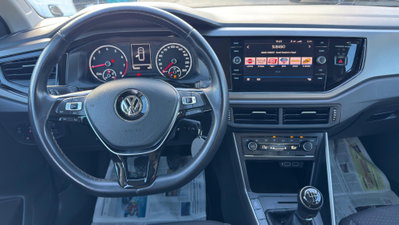 Volkswagen Polo 1300i cat GT (18)
