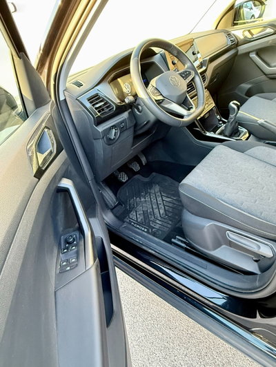 Volkswagen T-Cross 1.0 tsi Edition 95cv (14)