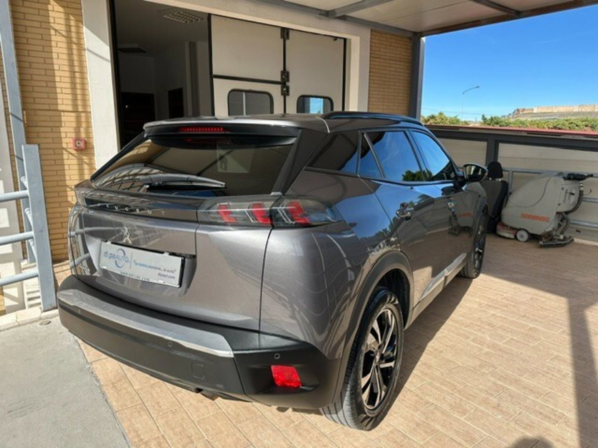 Peugeot 2008 PureTech 100 S&S Allure Navi Pack (6)