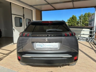 Peugeot 2008 PureTech 100 S&S Allure Navi Pack (7)
