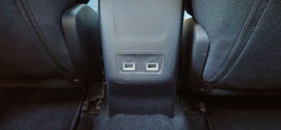 Peugeot 2008 BlueHDi 130 S&S EAT8 Allure Pack (16)