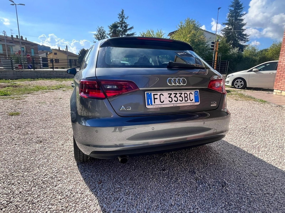 Audi A3 Sportback 1.6 TDI clean diesel quattro Attraction (12)