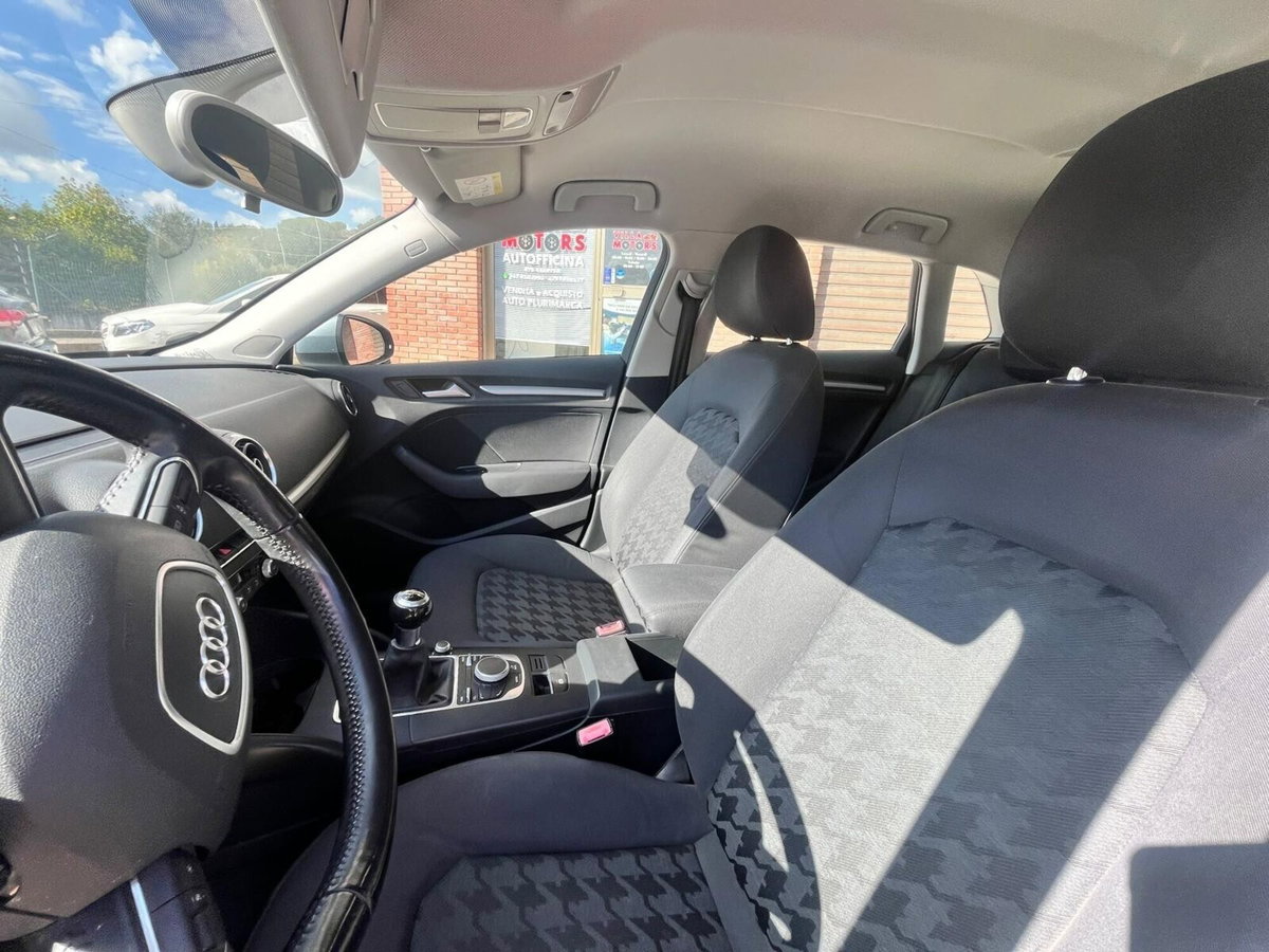 Audi A3 Sportback 1.6 TDI clean diesel quattro Attraction (16)