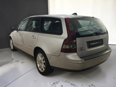 Volvo V50 2.0 D cat Summum (3)