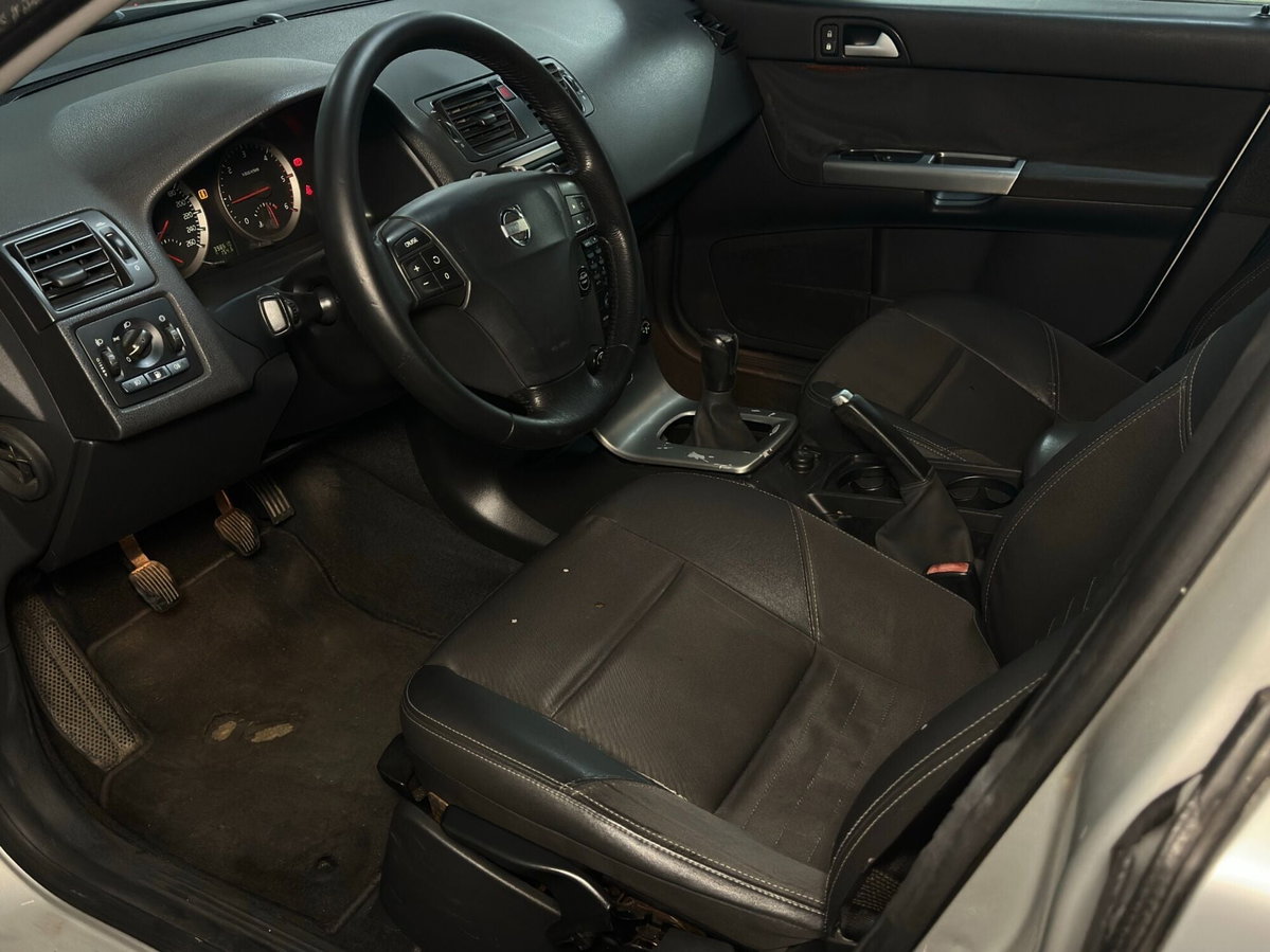 Volvo V50 2.0 D cat Summum (5)