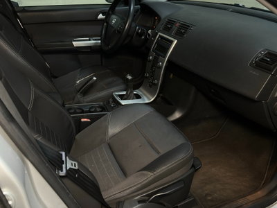 Volvo V50 2.0 D cat Summum (7)