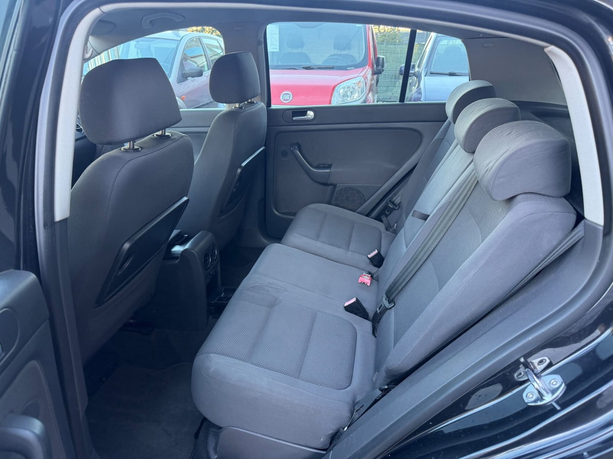 Volkswagen Golf Plus 1.9 TDI Sportline (11)