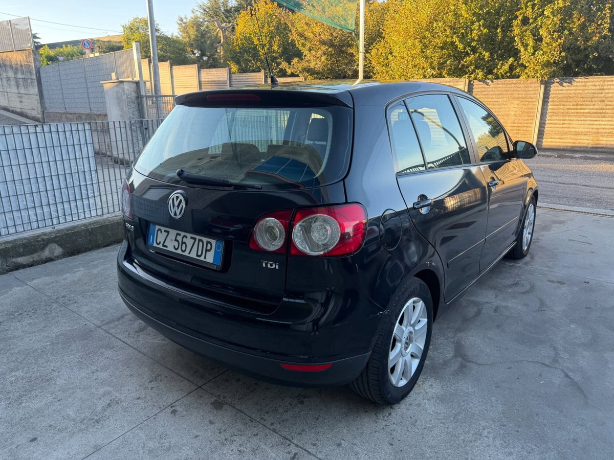 Volkswagen Golf Plus 1.9 TDI Sportline (4)