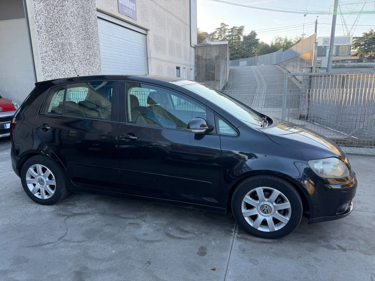 Volkswagen Golf Plus 1.9 TDI Sportline (7)