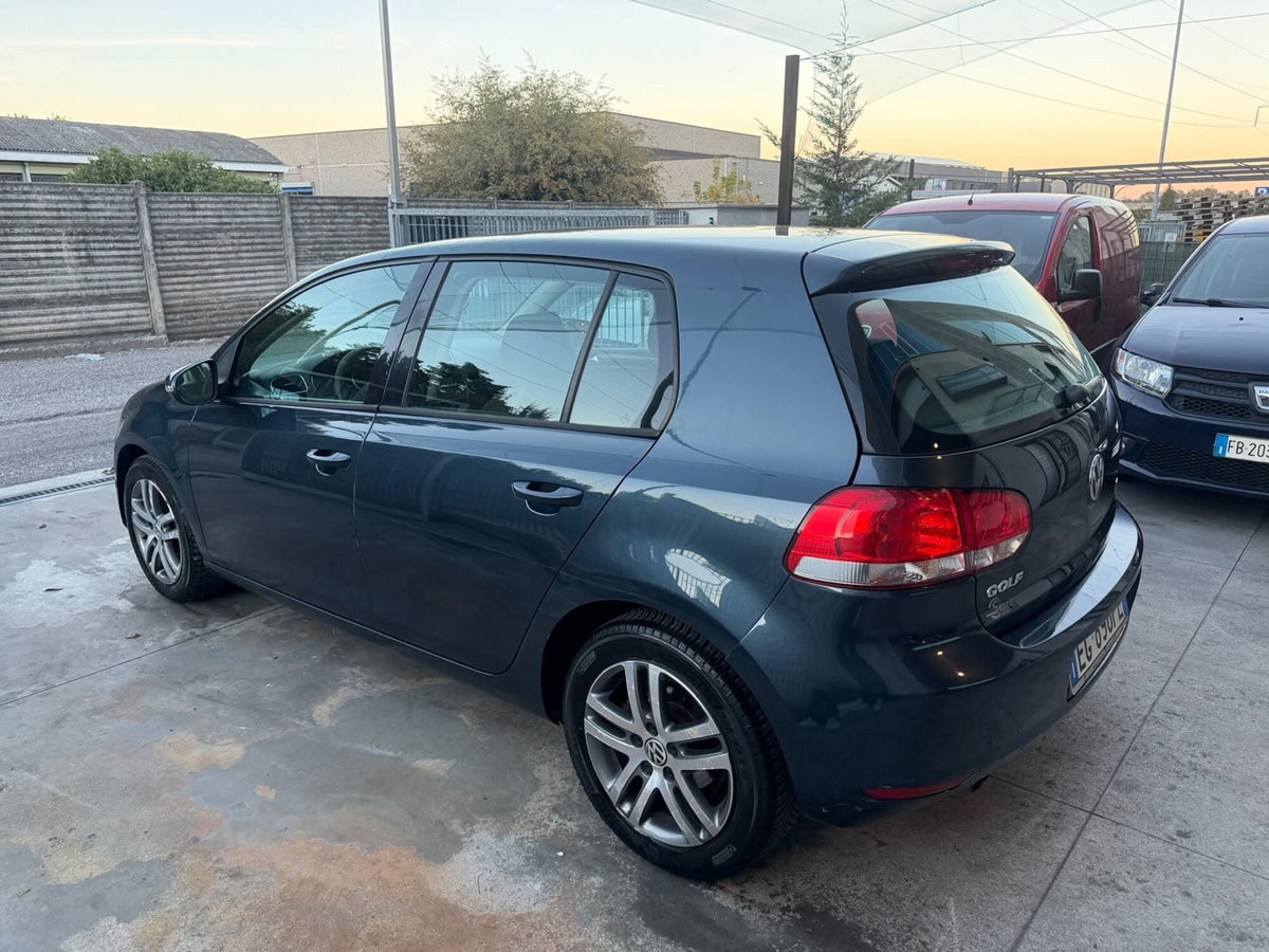 Volkswagen Golf 1.6 TDI DPF 5p. Highline (6)