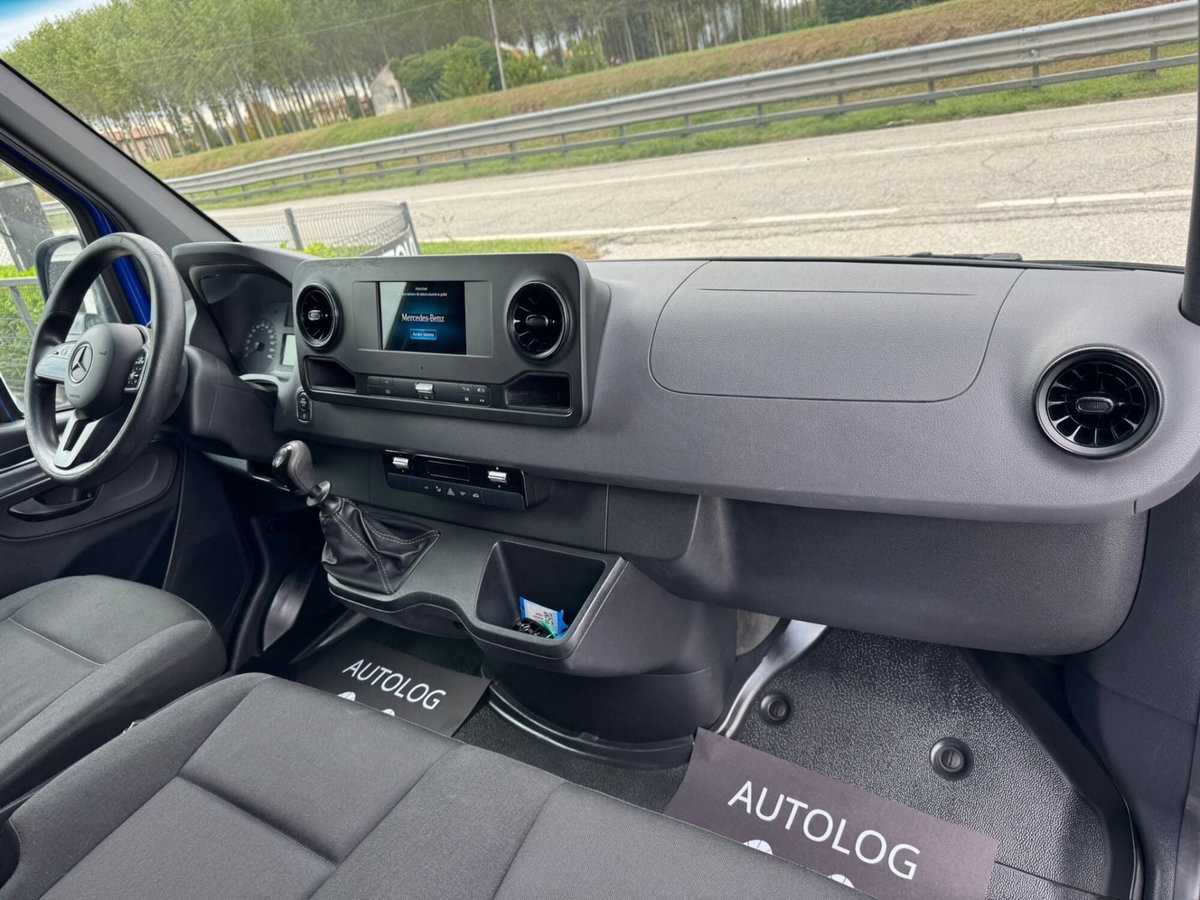 Mercedes-Benz Sprinter F39/35 311 CDI FWD TA Furgone (14)