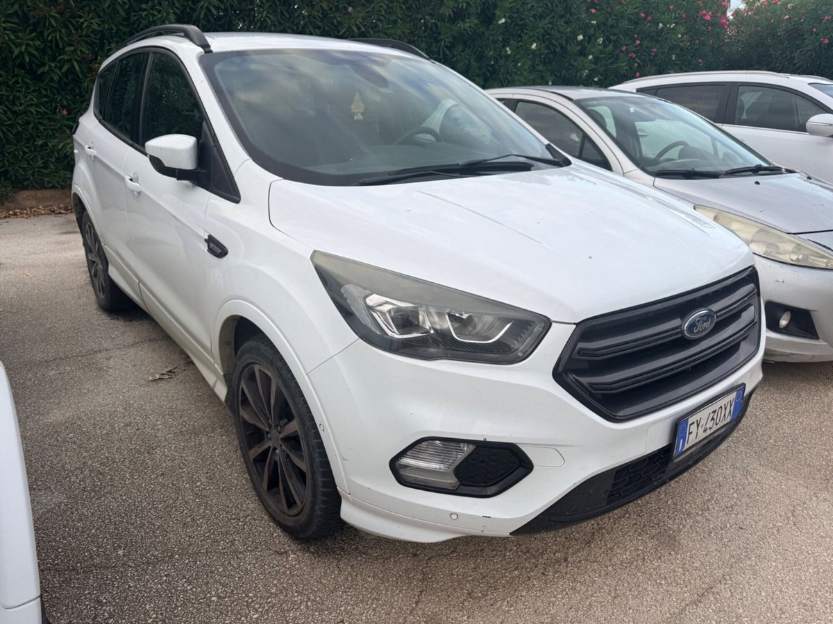 Ford Kuga 2.0 TDCI 120 CV S&S 2WD Powershift ST-Line
