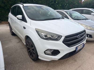 Ford Kuga 2.0 TDCI 120 CV S&S 2WD Powershift ST-Line usata