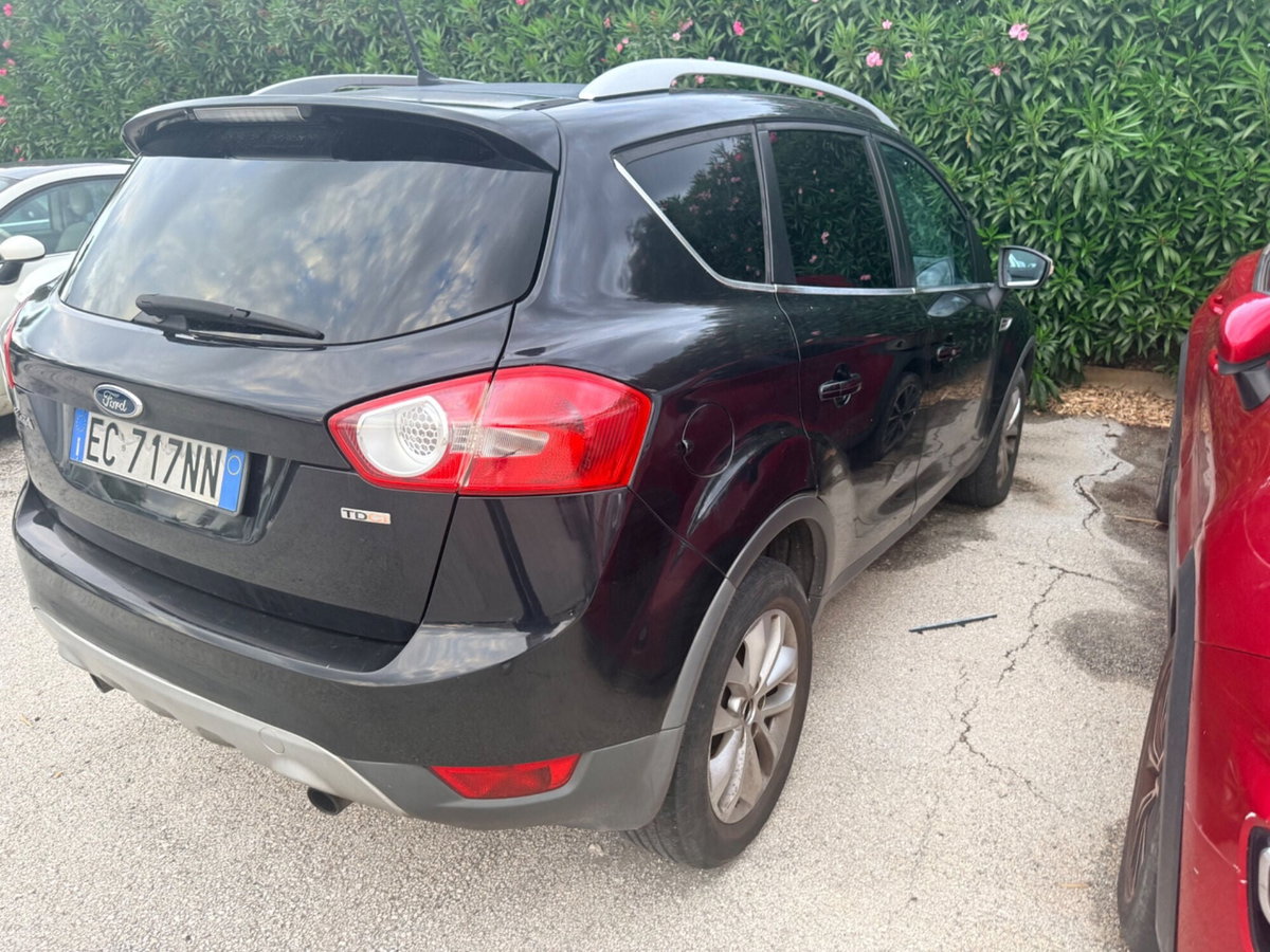Ford Kuga 2.0 TDCi 136 CV 2WD Titanium DPF (2)