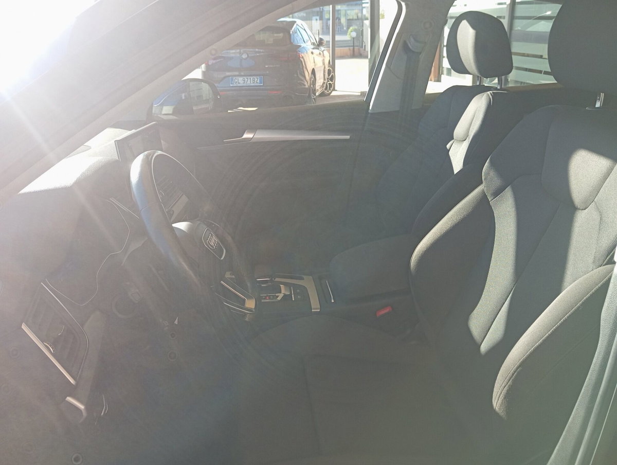 Audi Q5 40 TDI 204 CV quattro S tronic Business (11)