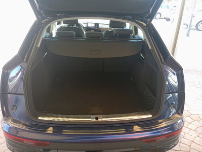 Audi Q5 40 TDI 204 CV quattro S tronic Business (9)
