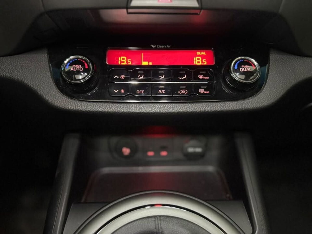 Kia Sportage 1.7 CRDI VGT 2WD Cool (18)