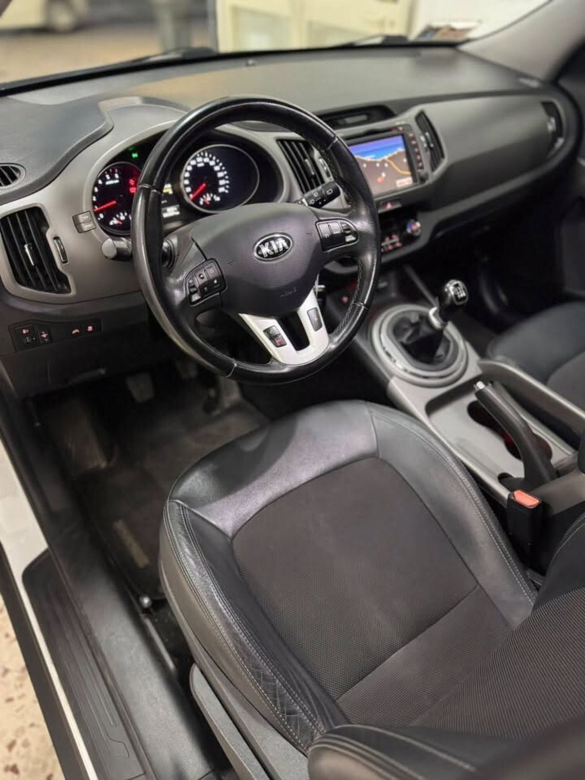 Kia Sportage 1.7 CRDI VGT 2WD Cool (7)