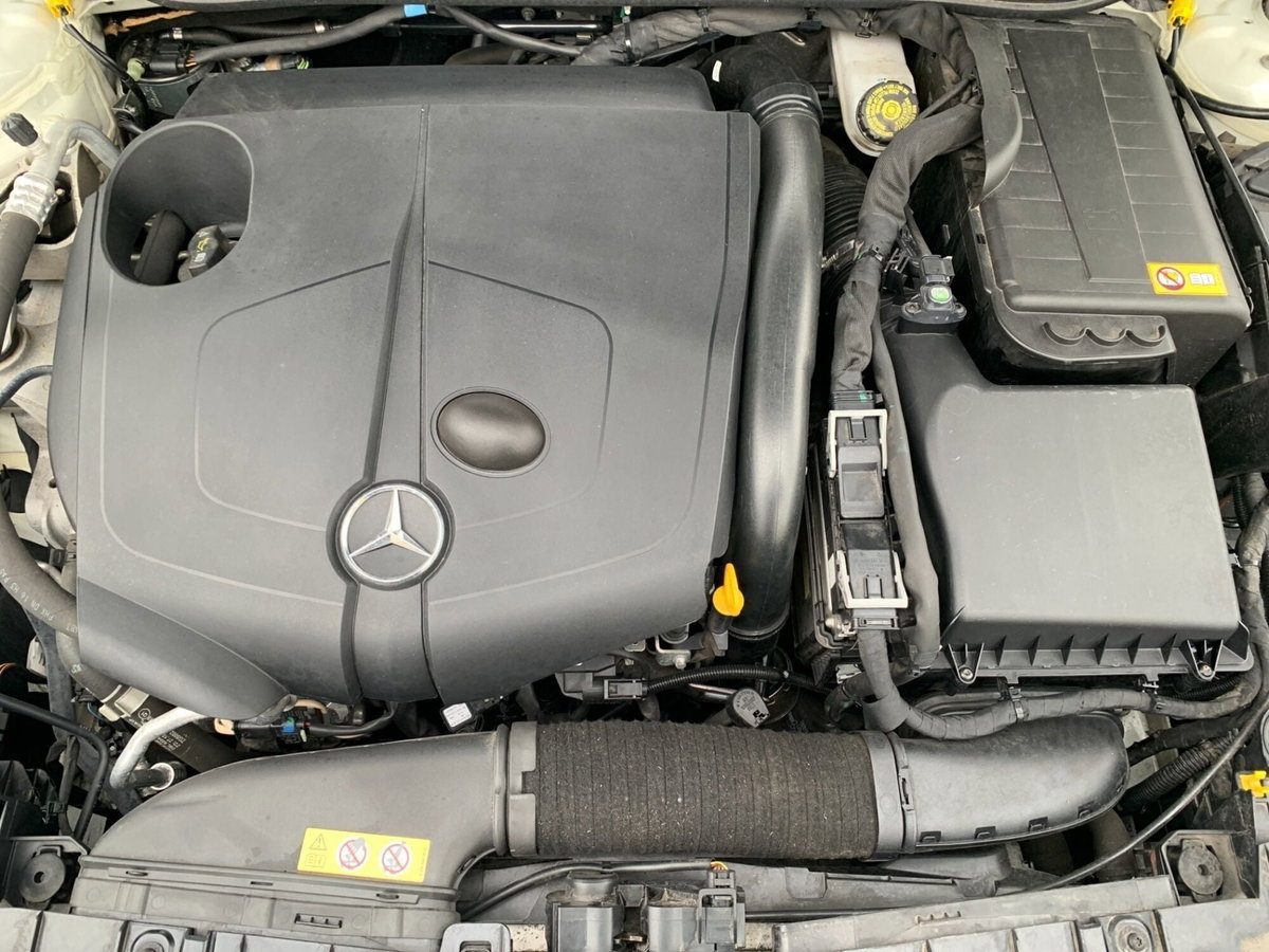 Mercedes-Benz GLA SUV 200 CDI Automatic 4Matic Executive (10)