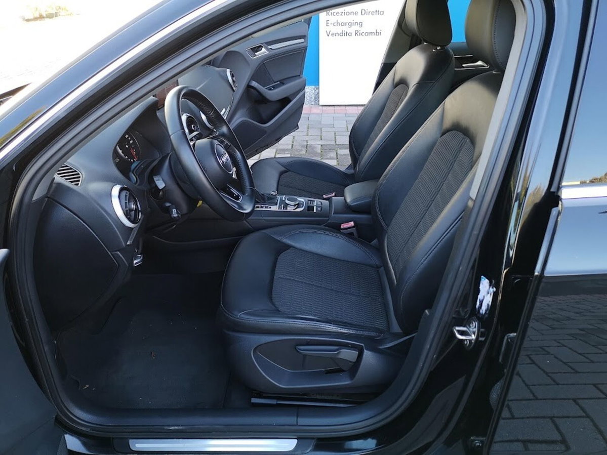 Audi A3 Sportback 1.6 TDI 116 CV S tronic Design (10)