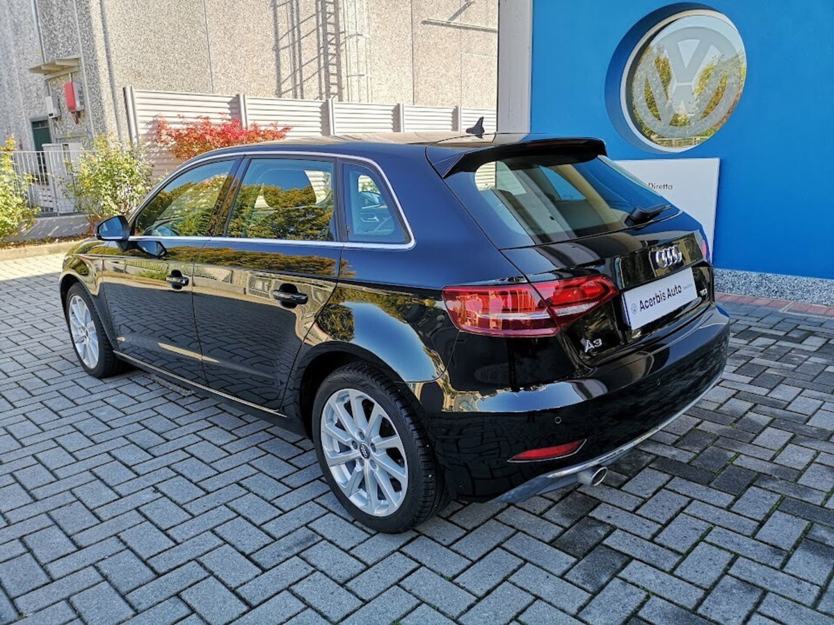 Audi A3 Sportback 1.6 TDI 116 CV S tronic Design (2)