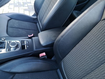 Audi A3 Sportback 1.6 TDI 116 CV S tronic Design (20)