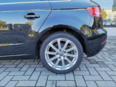Audi A3 Sportback 1.6 TDI 116 CV S tronic Design (8)