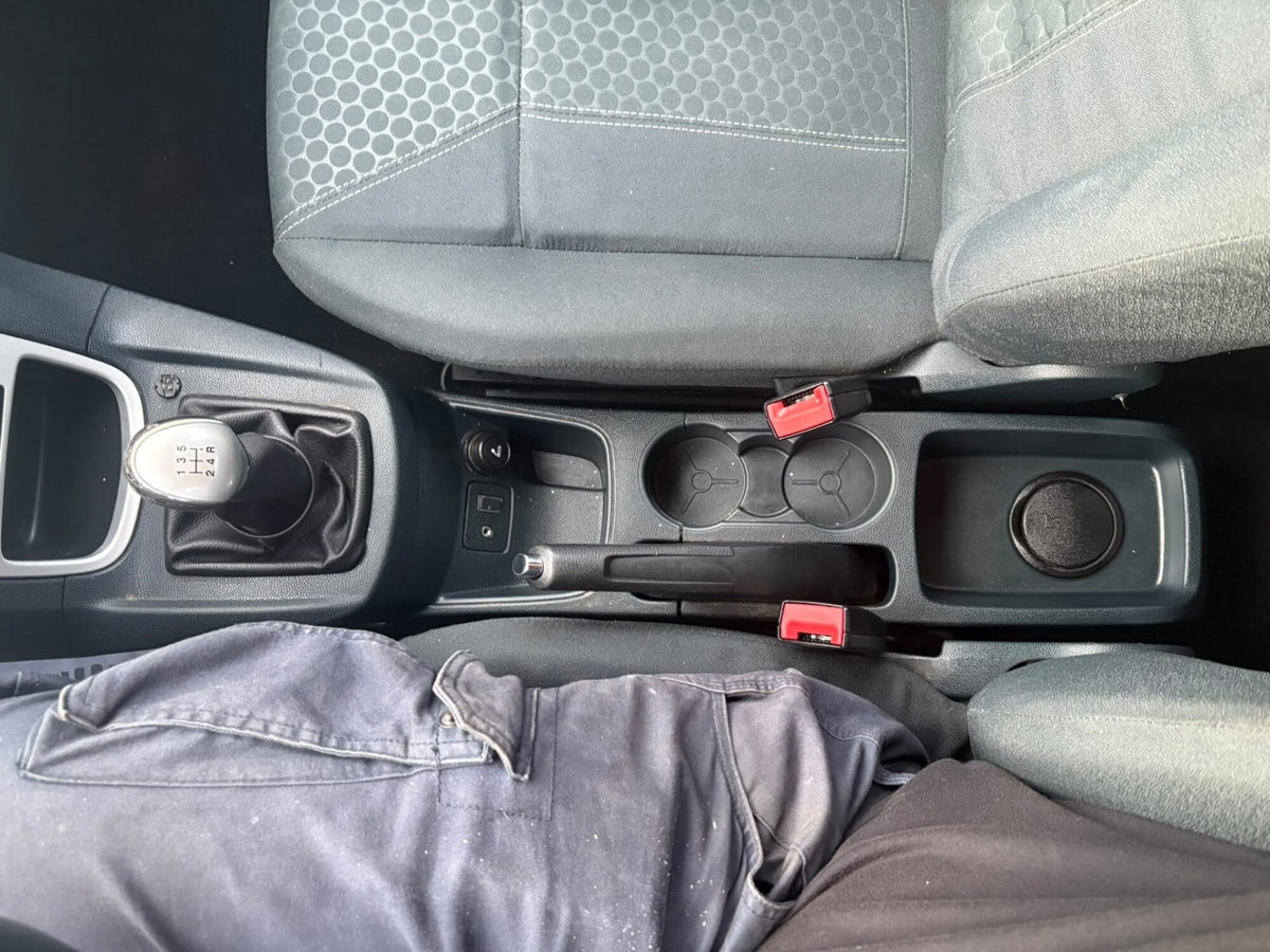Ford Fiesta 1.2 82CV 3 porte Titanium (15)