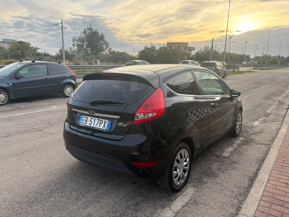 Ford Fiesta 1.2 82CV 3 porte Titanium (5)