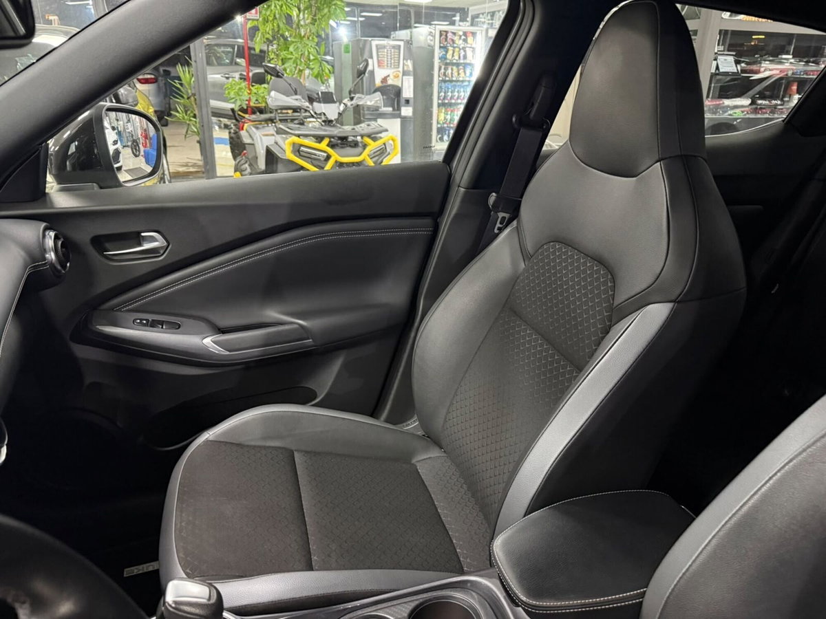 Nissan Juke 1.0 dig-t N-Connecta 114cv dct (15)