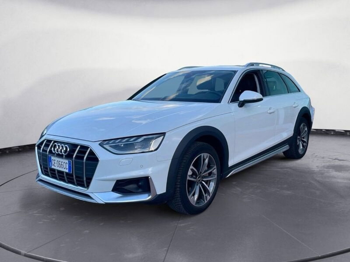 Audi A4 Allroad Allroad 40 2.0 tdi mhev Identity Contrast quattro 204cv s-tronic