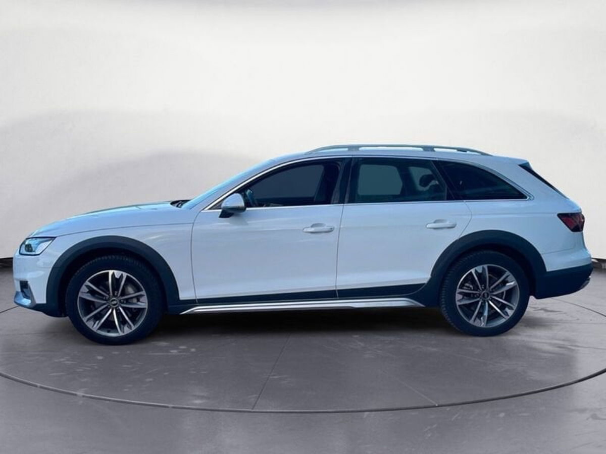 Audi A4 Allroad Allroad 40 2.0 tdi mhev Identity Contrast quattro 204cv s-tronic (4)