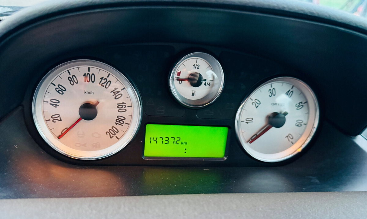 Lancia Ypsilon 1.2 Versus (10)