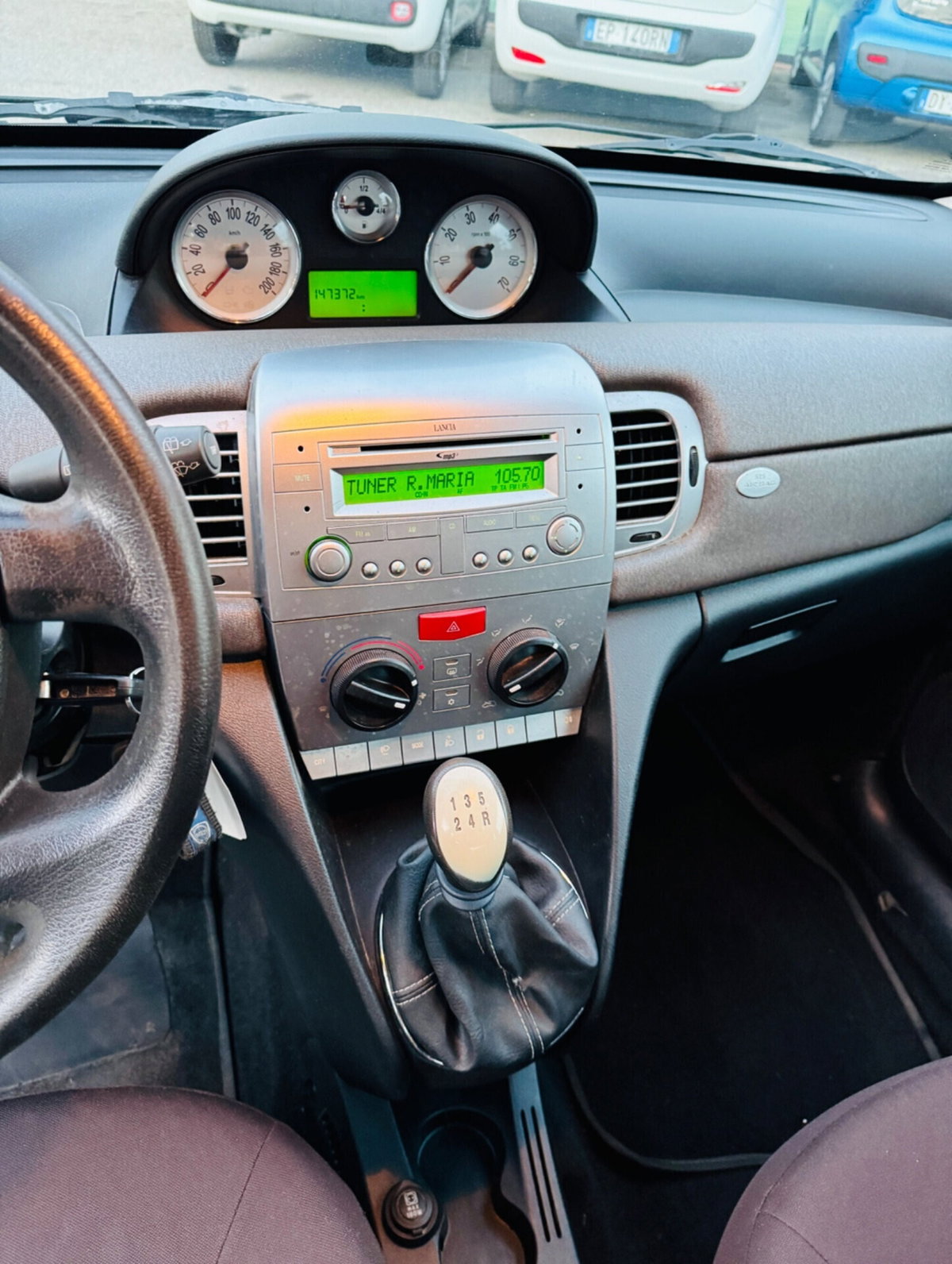 Lancia Ypsilon 1.2 Versus (12)