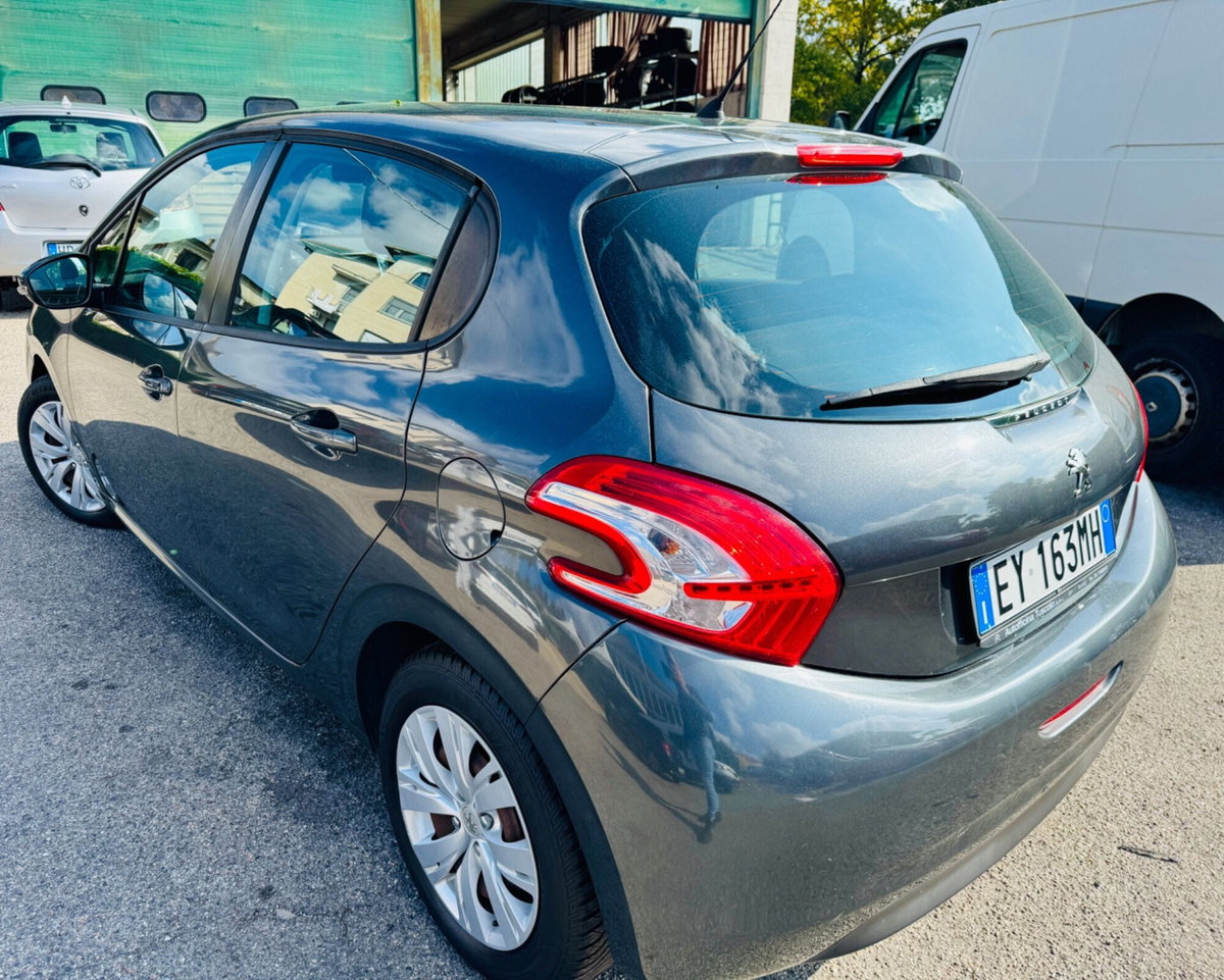 Peugeot 208 82 5 porte Allure (6)