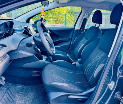 Peugeot 208 82 5 porte Allure (7)