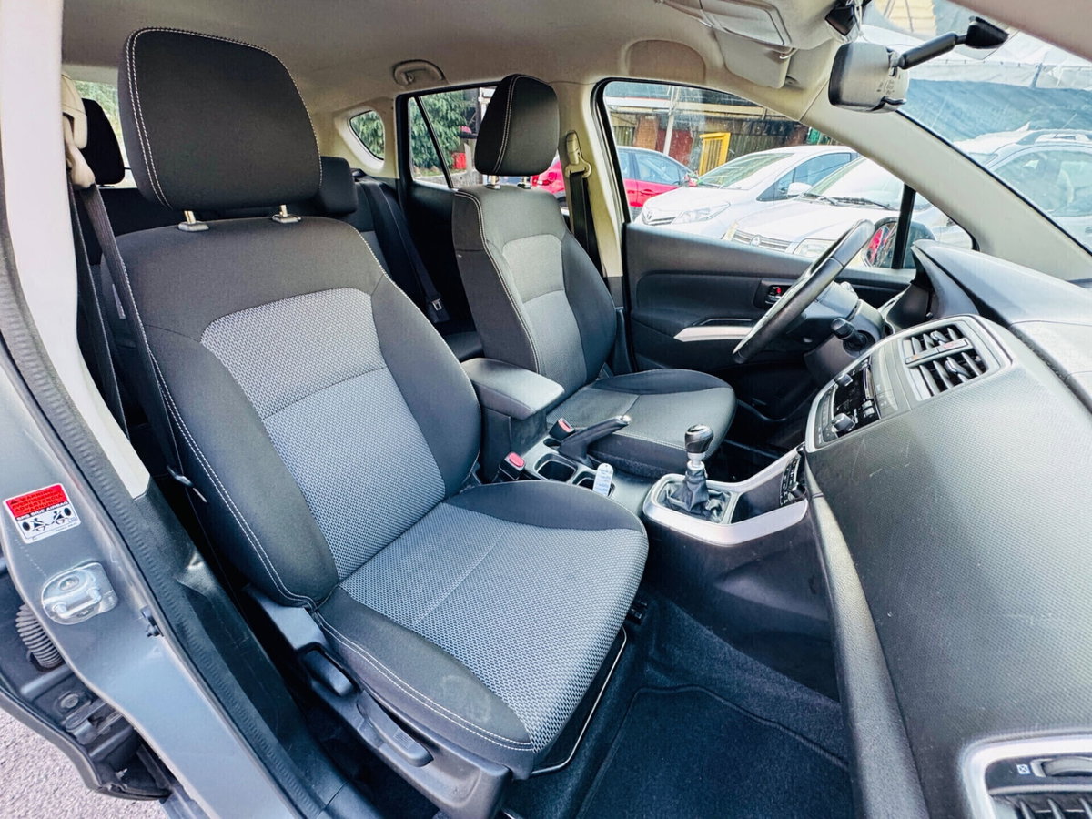 Suzuki S-Cross 1.6 DDiS Top (14)