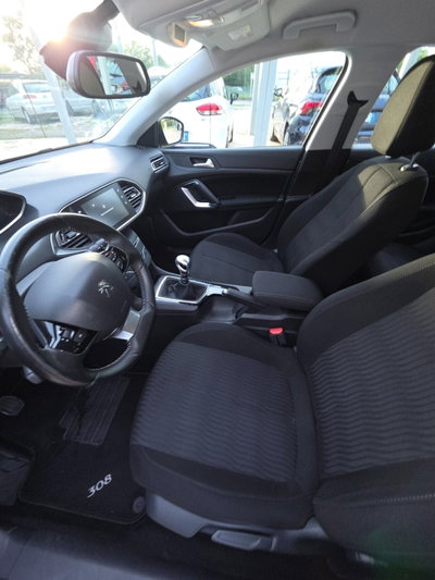 Peugeot 308 SW BlueHDi 120 S&S Business (9)