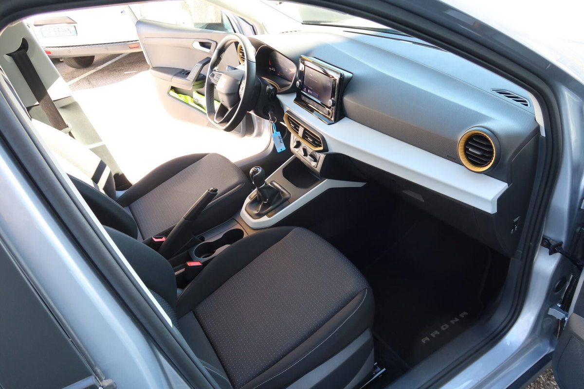 SEAT Arona 1.0 EcoTSI Style (9)