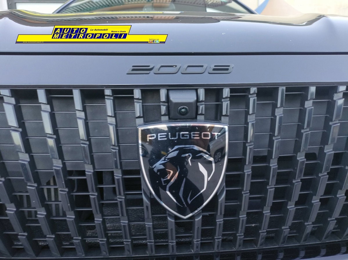 Peugeot 2008 1.2 turbo Allure 100cv (10)