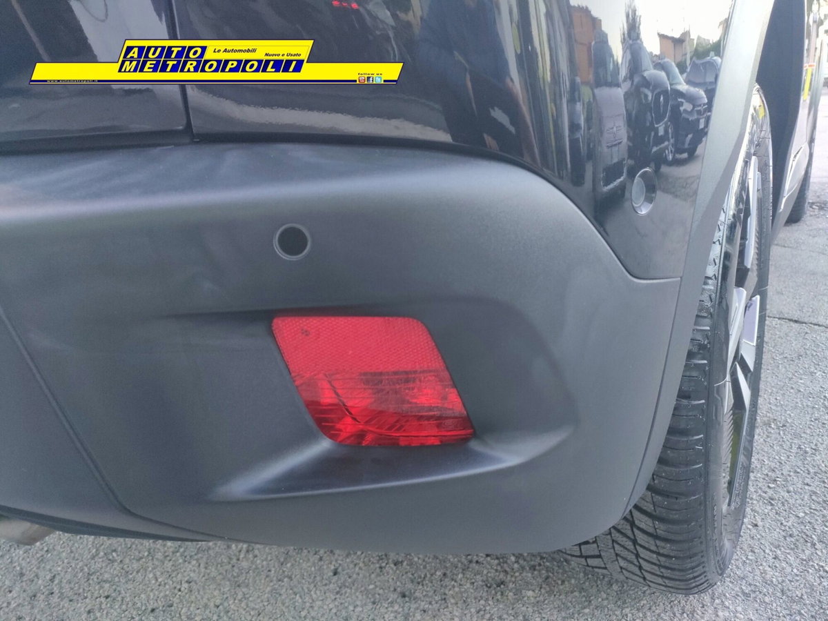 Peugeot 2008 1.2 turbo Allure 100cv (12)