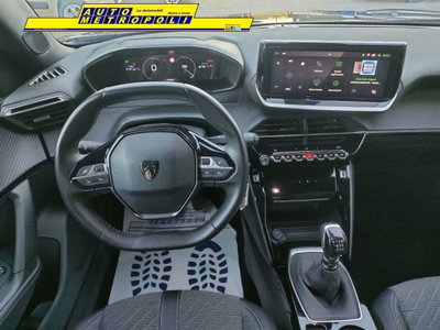 Peugeot 2008 1.2 turbo Allure 100cv (17)