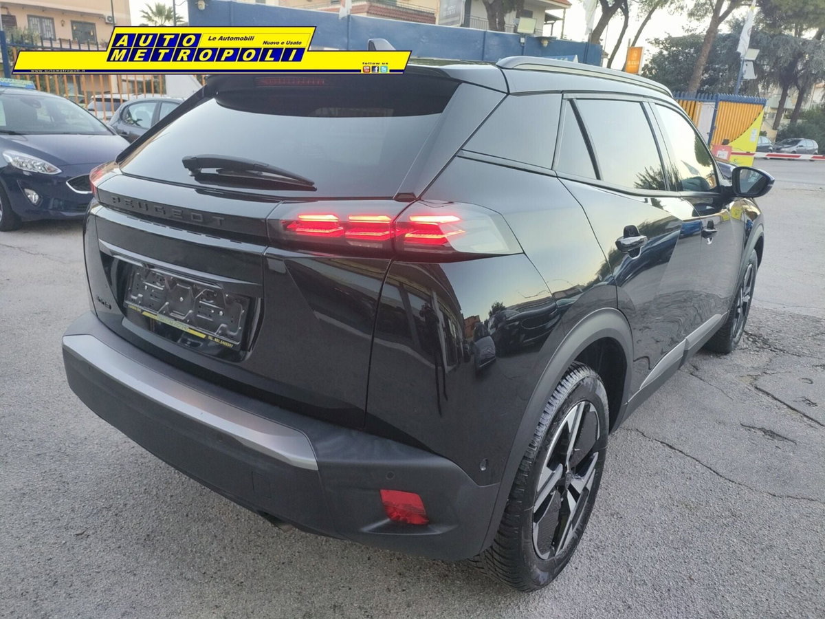 Peugeot 2008 1.2 turbo Allure 100cv (5)