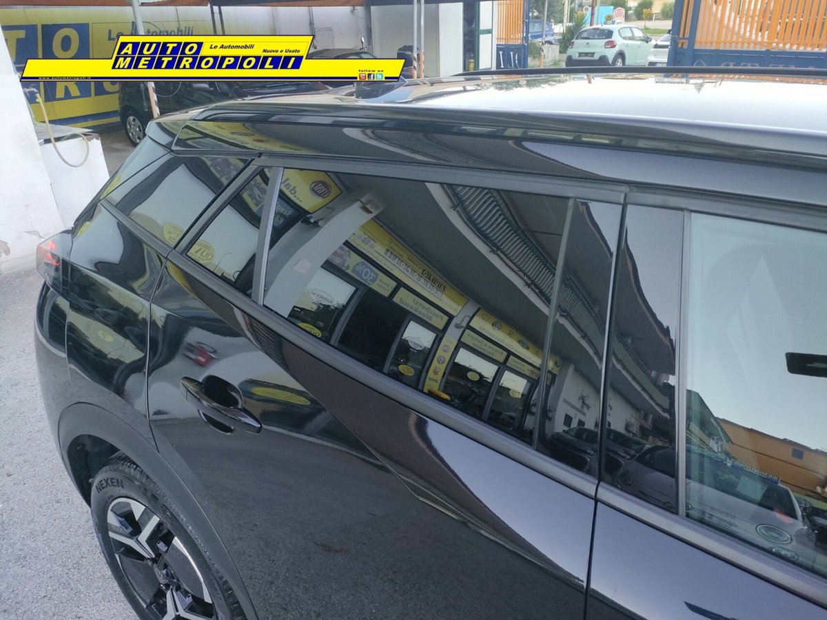 Peugeot 2008 1.2 turbo Allure 100cv (9)