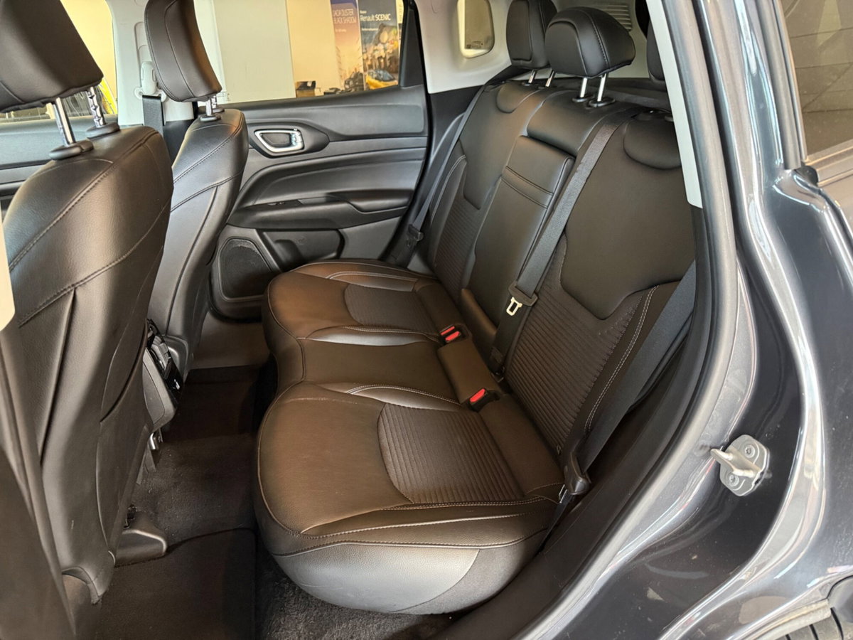 Jeep Compass 1.3 T4 190CV PHEV AT6 4xe Limited (16)