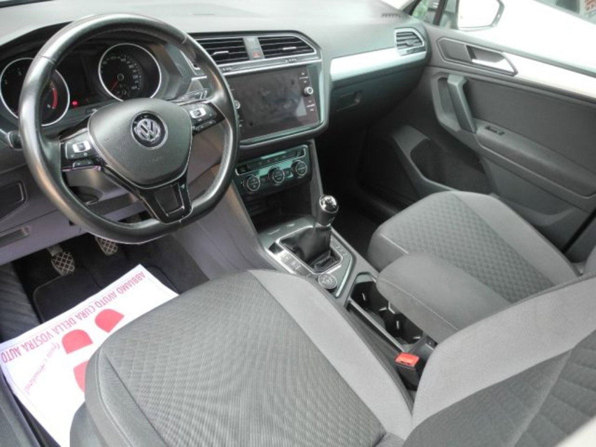 Volkswagen Tiguan 2.0 TDI SCR 4MOTION Style BlueMotion Technology (10)