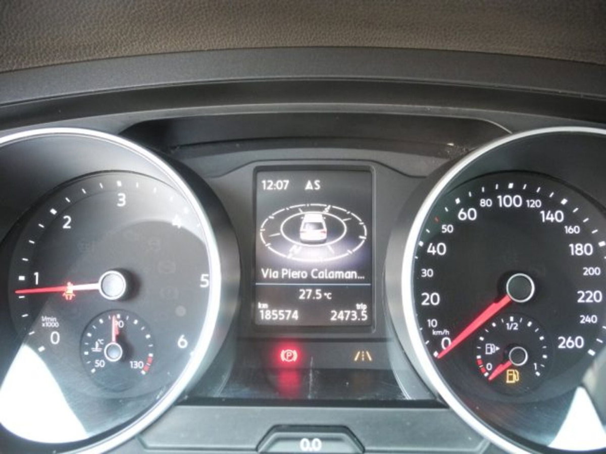 Volkswagen Tiguan 2.0 TDI SCR 4MOTION Style BlueMotion Technology (19)