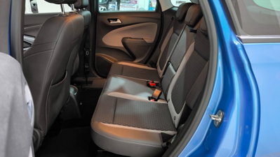 Opel Crossland X 1.6 ECOTEC D 8V Start&Stop Innovation (15)