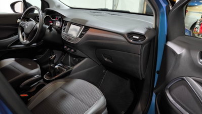 Opel Crossland X 1.6 ECOTEC D 8V Start&Stop Innovation (17)