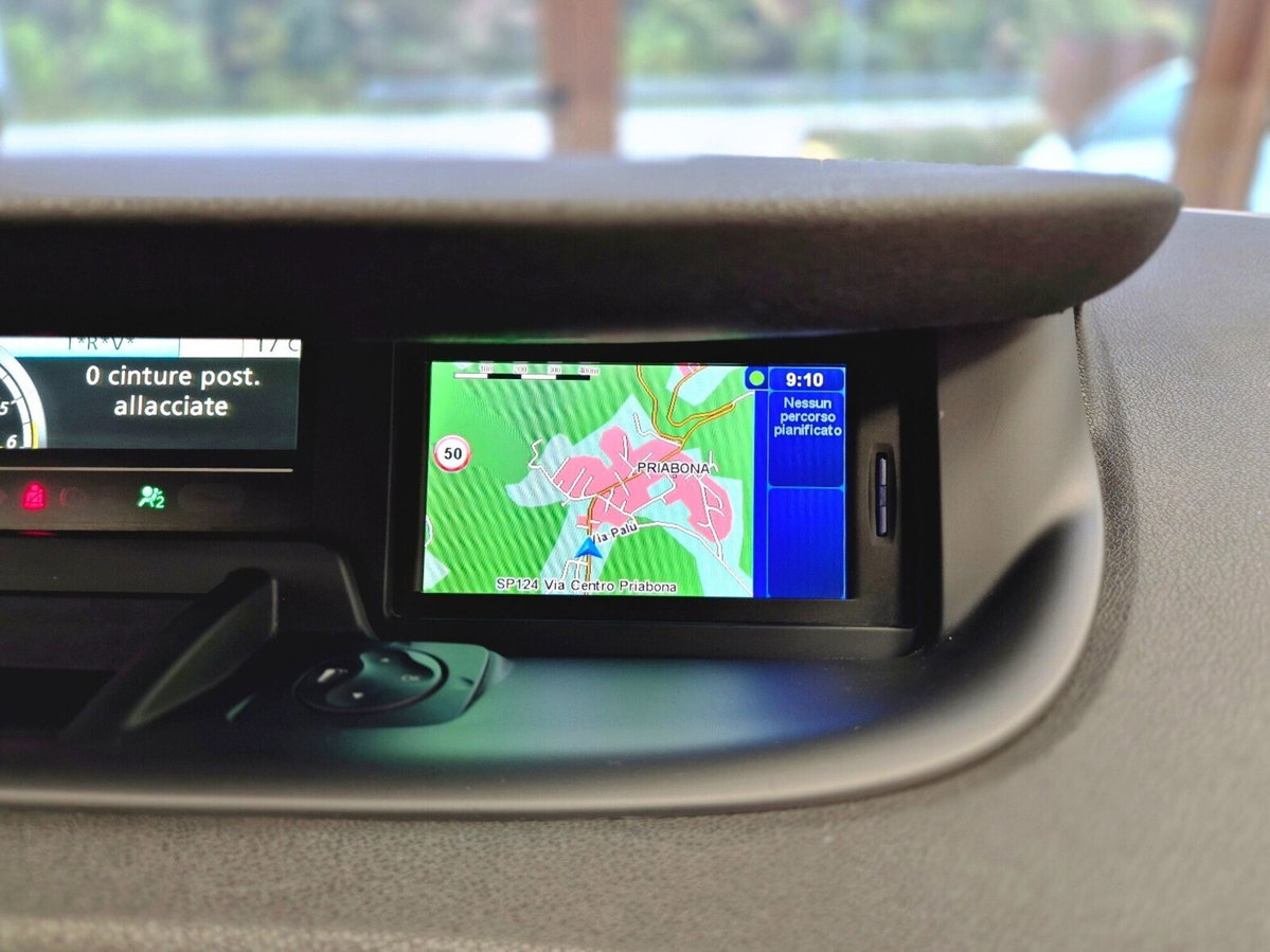 Renault Scenic E-Tech Electric 1.5 dCi 110CV Dynamique (13)